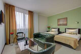 Отель Olive Hotel Bishkek Бишкек Двухместный номер Делюкс с 2 отдельными кроватями-1